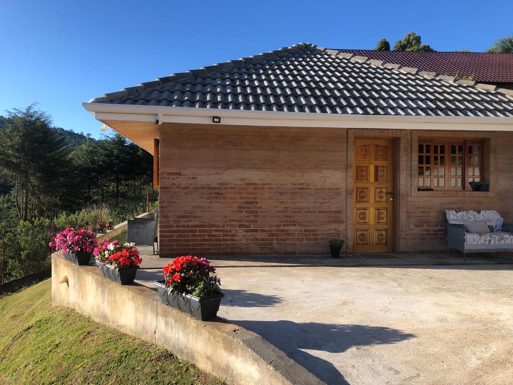 Casa Aconchegante Na Montanha Apartment Campos do Jordao Exterior photo