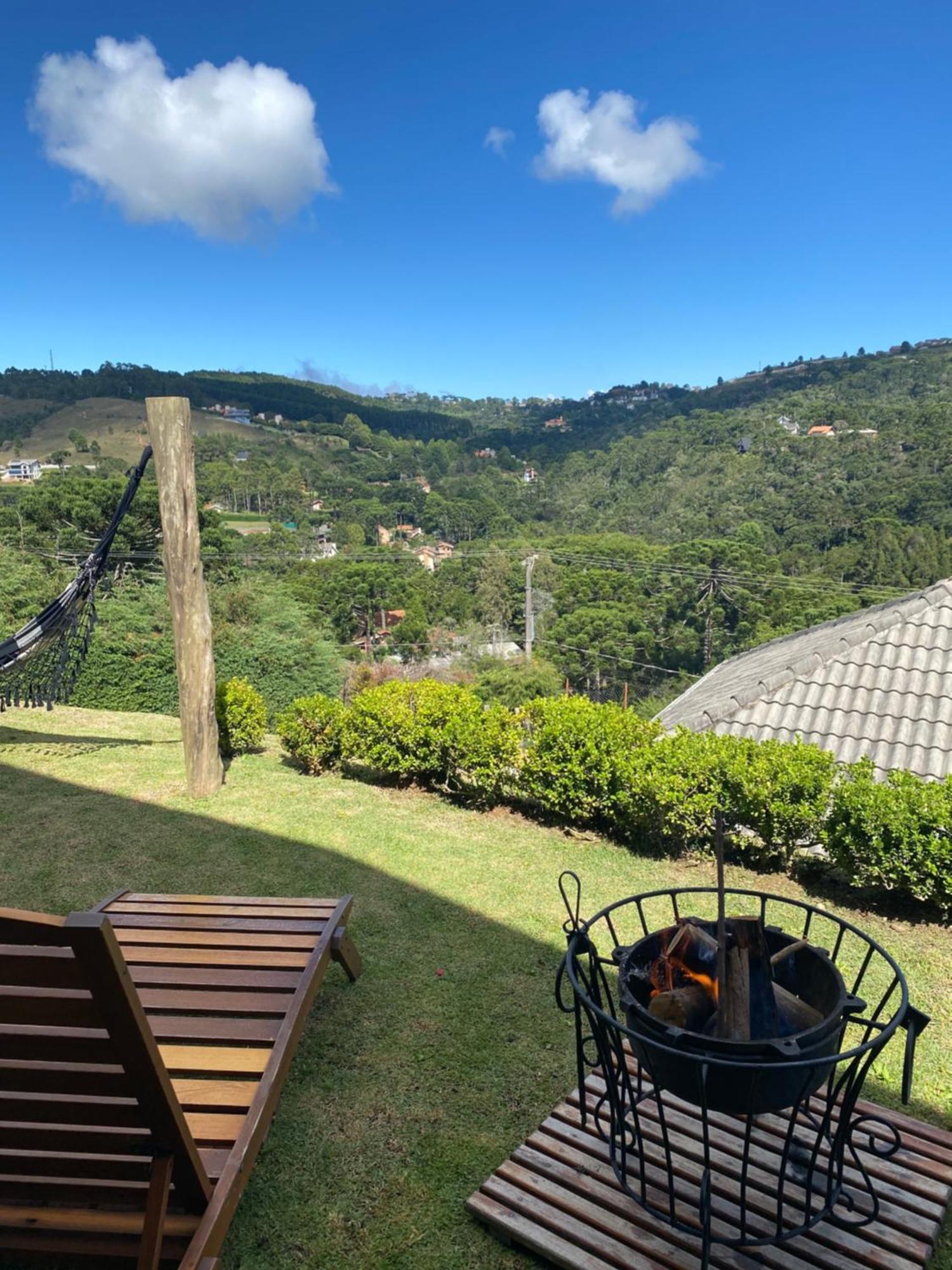 Casa Aconchegante Na Montanha Apartment Campos do Jordao Exterior photo
