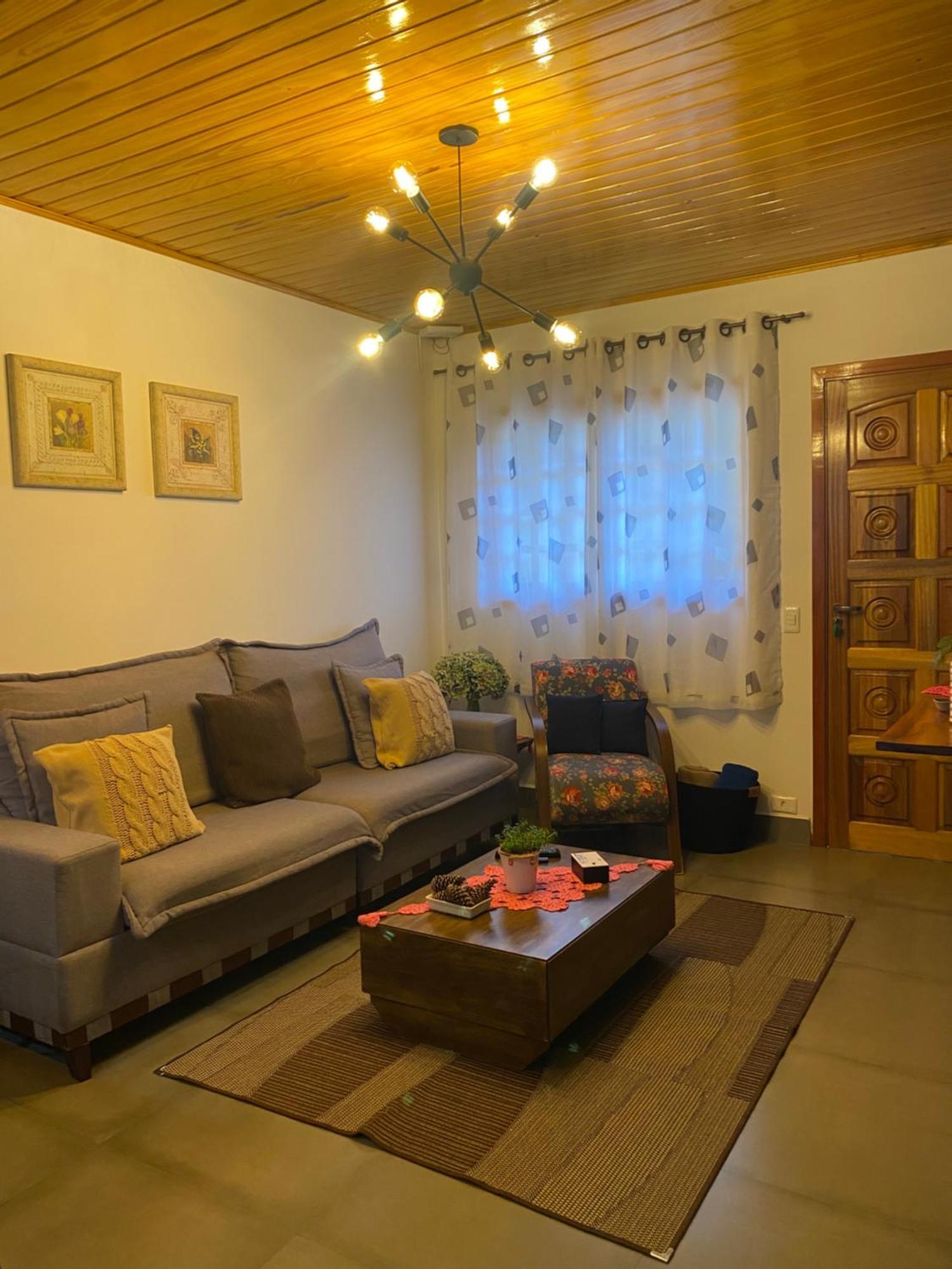 Casa Aconchegante Na Montanha Apartment Campos do Jordao Exterior photo